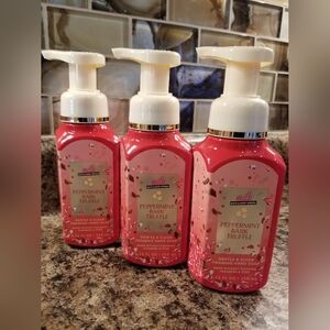 PEPPERMINT BARK TRUFFLE